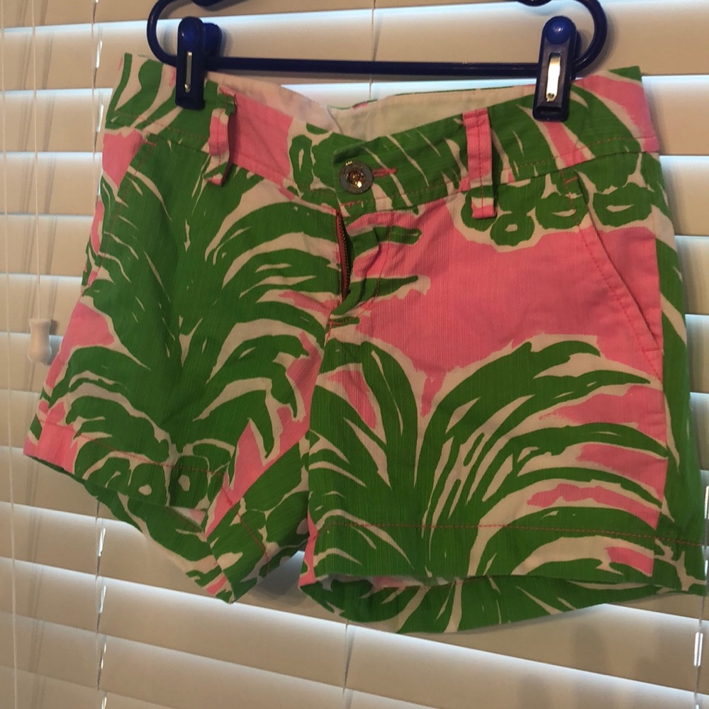 Lilly Pulitzer pineapple print shorts